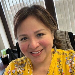 Meet your Posher, Alejandra e.